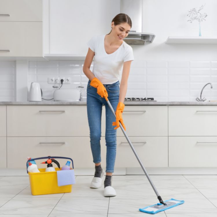 https://eadn-wc01-10084975.nxedge.io/wp-content/uploads/2023/02/The-Ultimate-Kitchen-Deep-Cleaning-Checklist-4.jpg