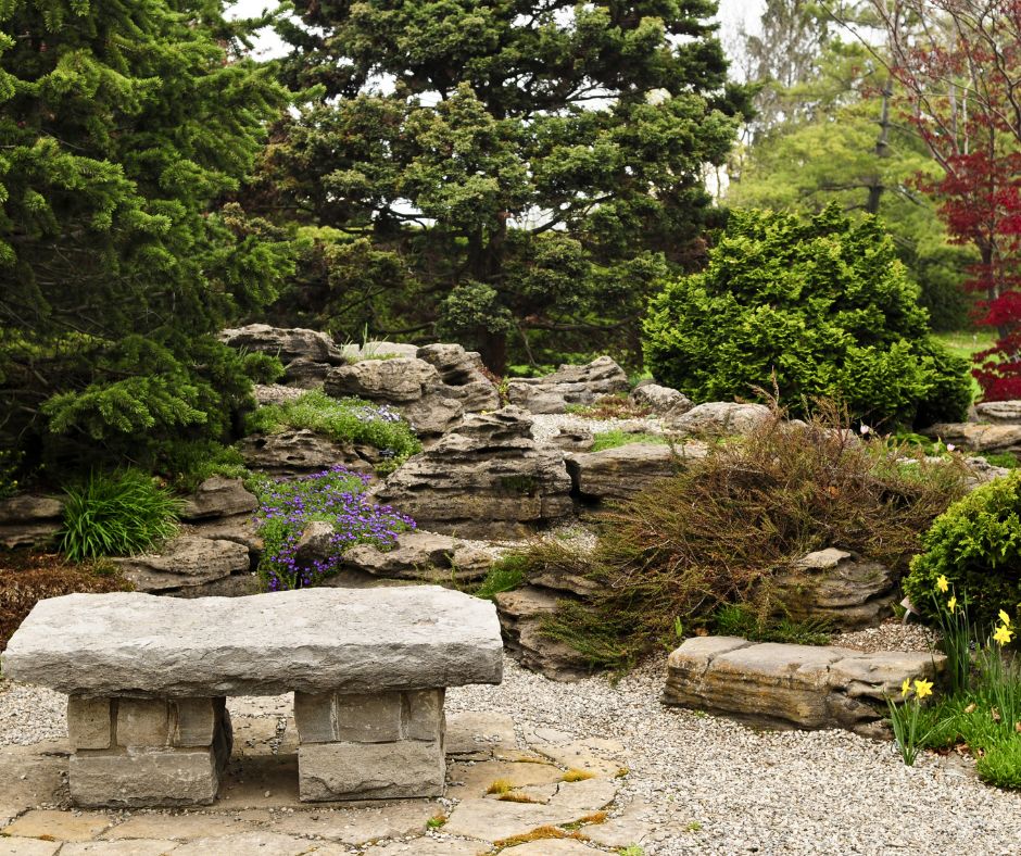 Transforming your backyard into a beautiful space with these Creative Backyard Ideas. Many are DIY Projects.